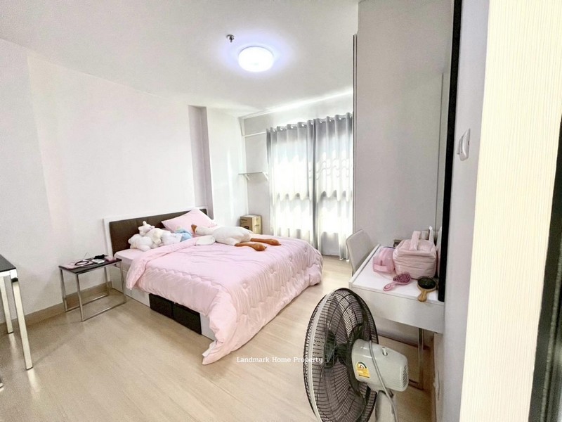 LM25-0159 ศุภาลัยลอฟท์ ตลาดพลูติดรถไฟฟ้าตลาดพลู ใกล้เดอะมอลล์ท่าพระ โครงการ : #ศุภาลัยลอฟท์ทำเล : #สถานีตลาดพลูพื้นที่ :   32 ตร.ม.เพียง : 2,350,000 บาทฟังก์ชั่น : 1 นอน 1 น้ำสถานที่ใกล้เคียง- ใกล้ BTS ตลาดพลู 500 เมตร- ใกล้ โรงพยาบาลสมเด็จพระปิ่นเกล้า 1 กม.- ใกล้ โรงเรียนกรุงเทพคริสเตียนวิทยาลัย 5 กม.- ใกล้ ห้าง เดอะมอลล์ ท่าพระ 300 เมตรโลเคชั่น https://maps.app.goo.gl/1wg6HzTacmHKht6z7?g_st=ipcถ.รัชดาภิเษก แขวงบุคคโล เขตธน