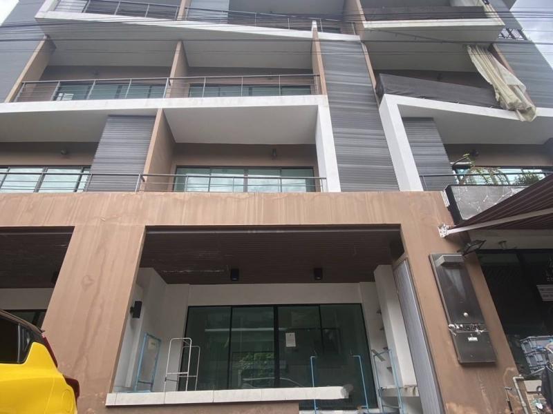  ขาย อาคารพาณิชย์ประเวศ กรุงเทพฯ   3 ห้องนอน 5 ห้องน้ำ ถนน อ่อนนุช