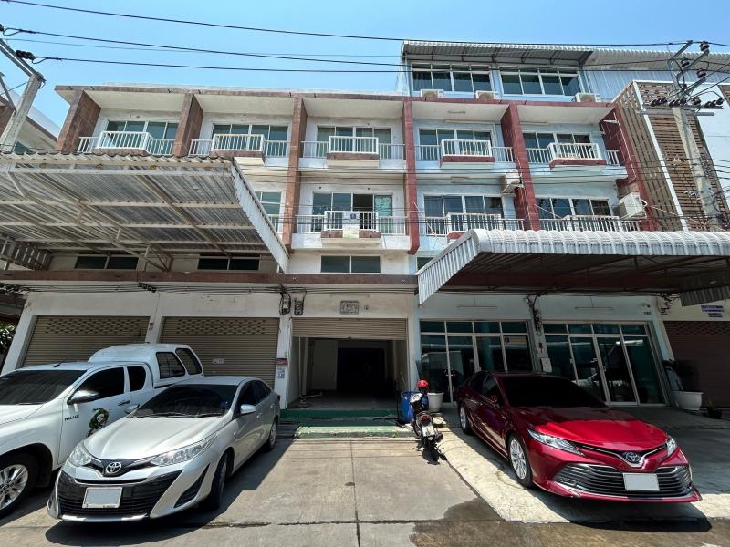  ขาย อาคารพาณิชย์ โครงการ เย็นสุขวิลล่า เขตบางขุนเทียน กรุงเทพฯ ใกล้  โรงพยาบาล และห้างสรรพสินค้า