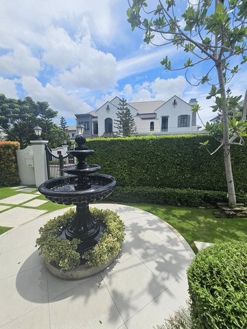 CC1453ให้เช่า บ้านเดี่ยวหรู2ชั้น Nantawan พระราม9 กรุงเทพกรีฑาตัดใหม่โครงการใหม่Land & HousesNear Wellington International School ใกล้รถไฟฟ้าสายสีเหลือง สถานีศรีกรีฑา เพียง 6 กม##  ให้เช่า ##Please directly contact : K.โบว์  083-782-4962ให้เช่า บ้านเดี่ยวนันทวันพระรามเก้า-กรุงเทพกรีฑาตัดใหม่ Nantawan Rama 9-New Krungthepkreetha ใกล้จุดขึ้นลงทางด่วนศรีรัชฯ ใกล้วงแหวนกาญจนาภิเษกด้านหน้าหันทิศเหนือ แปลงมุม ติดคลับเฮ้าส์ ขนาด 141 ตารางวาพื้นที่ใช้�