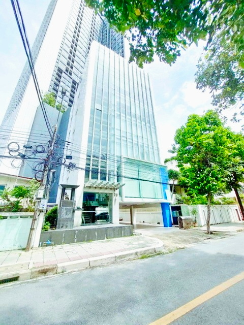 Stand Alone คิงเพาเวอร์ BTSเซนต์หลุยส์ 800ม.มหานคร 850ม ใจกลางสาทร อาคารพาณิชย์ 7 ชั้น 1,285 ตร.ม. 