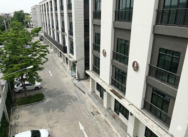 ลาดพร้าว110-114 ออฟฟิศใหม่ ส่วนตัว ตึกอาคาร 4ชั้น MRTมหาดไทย 1 กม. ให้เช่า 2-3A ชั้น2 หรือ ชั้น3  20ตร.วา.40ตร.ม.ทำเลดี  .14,999 B-M รามคำแหง 51-57 ย่านธุรกิจ เหมาะกับธุรกิจขนาดเล็ก สิ่งแวดล้อมดี รร.นานาชาติรัชต์ภาคย์ 3กม เดอะมอลล์ รามคำแหง 2 2.1 กม.แหล่งช้อปปิ้ง เดินทางสะดวกLatPhrao 110-114 New office Private 4-storey building MRT MahadThai 1km. for rent 14,999 B-M Ramkhamhaeng51-57 2-3A 2nd Fl. 3rd fl. 20sq.w. 40sq.m. Ratchapak Inter Sch 3km.  The Mall Ramkhamhaeng 2 2.1 km. Shopping area Convenient transportation Good location Business area Suitable for small businesses Good environment ซ.ร�