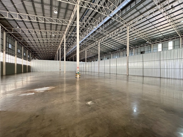 BST1008 ให้เช่าโกดัง คลังสินค้า 1200 ตารางเมตร ประชาชื่น บางซื่อ ทำเลใจกลางเมืองติดต่อ Agent คุณบัว (Bua)Tel: 093-646-4597 LINE ID: Bua093ราคาเช่า 280 บาทต่อตารางเมตรให้เช่าโกดังและคลังสินค้า พื้นที่ขนาดใหญ่ 1200 ตารางเมตรทำเลศักยภาพย่านประชาชื่น บางซื่อ ใจกลางเมืองเหมาะสำหรับธุรกิจคลังสินค้า ศูนย์กระจายสินค้า โลจิสติกส์ และขนส่งสินค้ารายละเอียดทรัพย์พื้นที่ใช้สอยประมาณ 1200 ตารางเมตรขนาด�