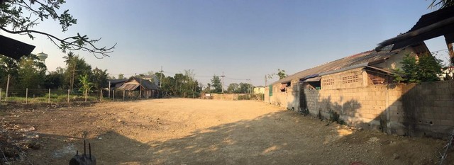 ขายที่ดินถมแล้ว พื้นที่ 2 งาน 30 ตรว.ราคา 3 ล้านบาท (3,000,000 บาท)ค่าโอนคนละครึ่งอยู่ ต.บ้านแหวน อ.หางดง จ.เชียงใหม่ห่างจากถนนหางดง-เชียงใหม่ 450 ม. / 1 นาทีห่างจากสนามบินเชียงใหม่ 11 กม./ 19 นาที********************************************** สนใจสอบถาม ***โทร 0945735168Line ID : piyawitnoom