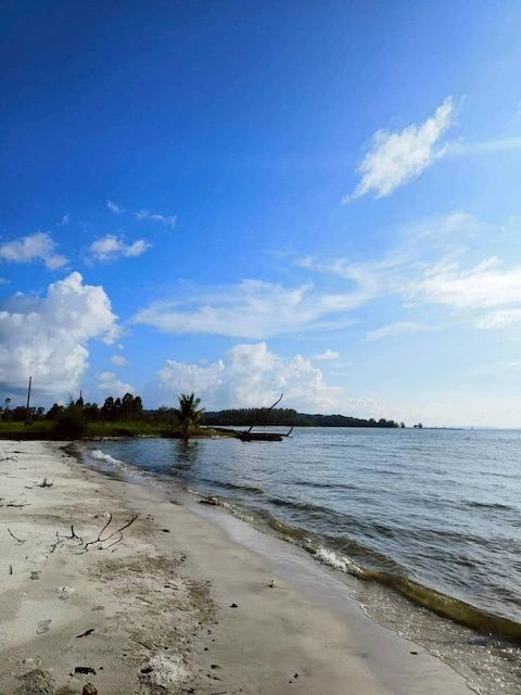 BL176 ขายที่ดิน 261 ไร่ ติดหาด จังหวัดตราด พื้นที่ขนาดใหญ่ วิวทะเล ด้านหลังเป็นภูเขา เหมาะพัฒนาโครงการ ที่ดินแปลงสวย