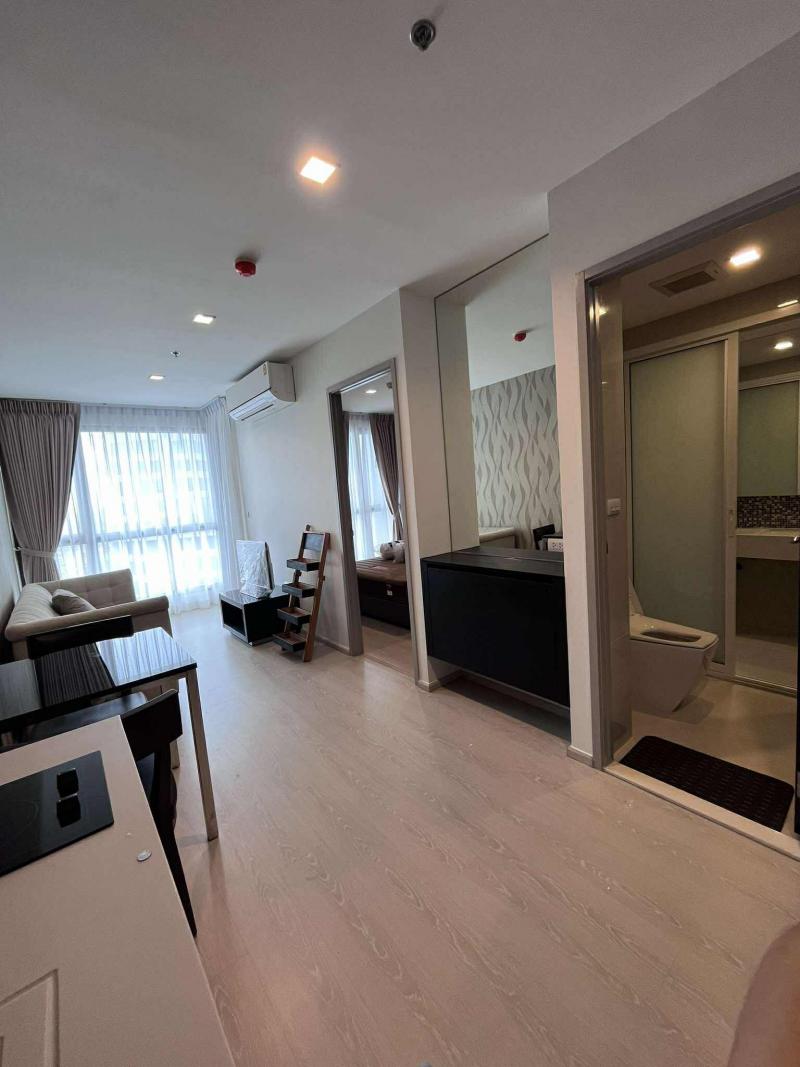 Rhythm Sukhumvit 44 Spacious Peaceful Convenient 21st Floor BTS Phra Khanong