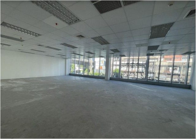 OFfice อาคารซัมเมอร์ฮัป 100 ตารางวา 89000 BAHT   ราคาถูก กรุงเทพ