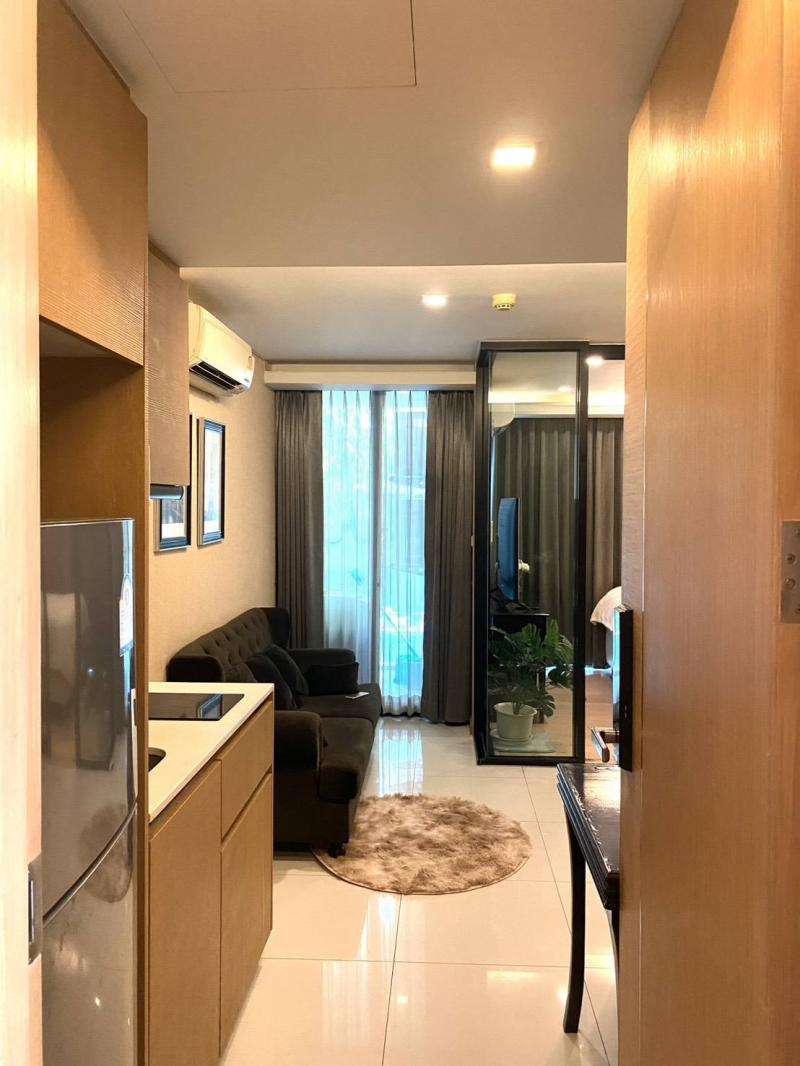 Socio Ruamrudee Peaceful Safe Spacious 2nd Floor BTS PloenChit
