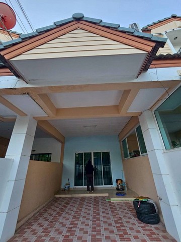 ให้เช่าทาวน์เฮ้าส์2ชั้น ใกล้ขนส่งใหม่ ระยอง พร้อมเฟอร์นิเจอร์ 