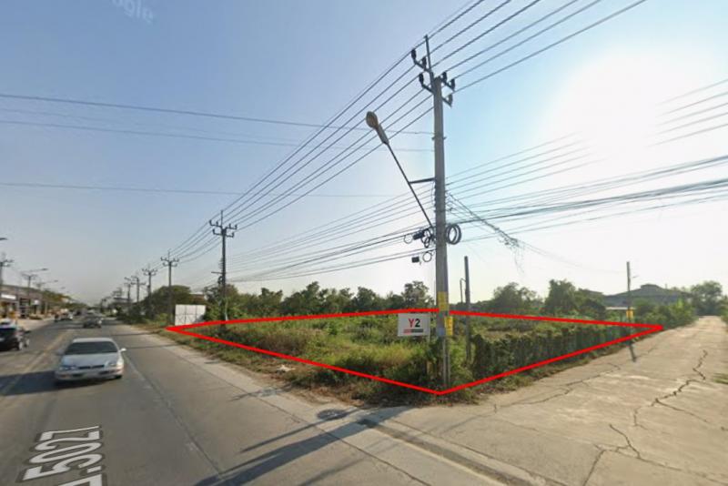 ขายที่ดิน ไทรน้อย นนทบุรี ติดถนนใหญ่ไทรน้อย-นนทบุรี 2 ไร่ 14 ตรว.ที่ตั้ง:ตำบลหนองเพรางาย อำเภอไทรน้อย จังหวัดนนทบุรีจุดเด่นติดถนนใหญ่ทำเลค้าขาย เหมาะสำหรับสร้างอาคารพาณิชย์ โกดังโรงงาน โชว์รูมทำธุรกิจ หรือสร้างโครงการจัดสรรขนาดที่ดิน: เนื้อที่ 2 ไร่ 14 ตารางวาพิกัดที่ดิน (Google Maps): https://maps.app.goo.gl/4tet6GQE8LBh7iqA6?g_st=icสนใจสอบถามรายละเอียดเพิ่มเติม / นัดดูที่ดินติดต่อคุณนก : 094-851-8558 / ค�