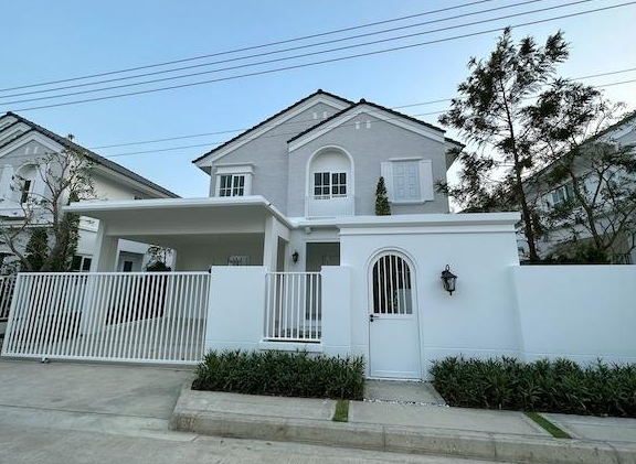 N6111 ให้เช่าบ้านเดี่ยว ชัยพฤกษ์ บางนา กม.15  เนื้อที่ 62ตรว 3 ห้องนอน 4 ห้องน้ำ บ้านสวยทำเลดี ติดสวนส่วนกลาง บรรยากาศร่มรื่น เงียบสงบ เหมาะสำหรับอยู่อาศัยระยะยาว พร้อมสิ่งอำนวยความสะดวกครบครัน ใกล้แหล่งไลฟ์สไตล์ โรงเรียน และโรงพยาบาลรายละเอียดบ้านบ้านเดี่ยว 2 ชั้นที่ดิน 62.1 ตารางวาพื้นที่ใช้สอย 184 ตารางเมตร3 ห้องนอน4 ห้องน้ำที่จอดรถ 2 คันบ้านติดสวนส่วนกลางสิ่งอำน�