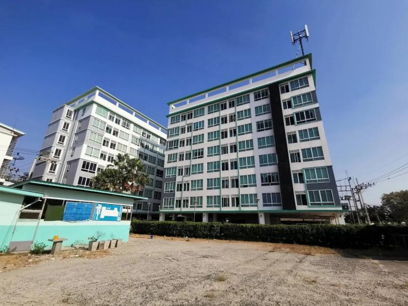    ขาย คอนโดชลบุรี โครงการ เดอะฮัก บางแสน   ถนน บางแสนสาย 3 ตำบล แสนสุข อำเภอ เมืองชลบุรี จังหวัด ชลบุรี  ราคา  1,515,000   บาท  (ต่อรองราคาได้)  รายละเอียดบ้าน ▸ พื้นที่ใช้สอย 29.14 ตารางเมตร ▸ 1ห้องนอน 1 ห้องน้ำ  ▸ คอนโดอยู่ชั้นที่ 7  พิกัดบ้าน : https://maps.app.goo.gl/FTQTEjQKXdnigWRz6  สถานที่ใกล้เคียง   ▸ หาดบางแสน ▸ โรงพยาบาลมหาวิทยาลัยบูรพา ▸ มหาวิทยาลัยบูรพา ▸ ตลาดนัดจตุจักรชลบุรี  รหัสทรัพย์ (Code ID)  :  PTTB13233   ส