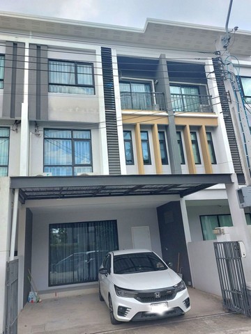 ให้เช่า ทาวน์โฮม3ชั้น วิวสระว่ายน้ำ 25ตรว.อยู่ถนน รามอินทรา65 ใกล้แฟชั่นไอส์แลนด์