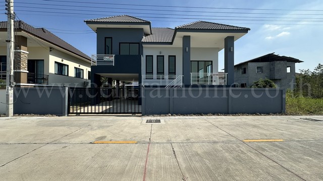 รหัสทรัพย์ : N0674บ้านเดี่ยว ซอยเทพประทาน 1 ไทรน้อย บ้านใหม่มือหนึ่ง ราคาถูกที่ตั้ง :&nbsp;ถนนบางกรวย - ไทรน้อย&nbsp;ตำบลไทรน้อย&nbsp;อำเภอไทรน้อย&nbsp;จังหวัดนนทบุรี 11150รายละเอียดทรัพย์&nbsp;- บ้านเดี่ยว 2 ชั้น ขนาดพื้นที่ 58&nbsp;ตารางวา พื้นที่ใช้สอย 200&nbsp;ตารางเมตร&nbsp;- 4&nbsp;ห้องนอน, 3&nbsp;ห้องน้ำ,&nbsp;1 ห้องครัว, 1 ห้องนั่งเล่น, 1 ห้องเก็บของ, 2 ที่จอดรถ&nbsp;- ปั๊มน้ำ+แทงค์น้ำ 1 ชุด- ต่อเติมห้องครัวแล้วทำเ�