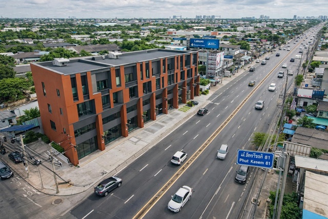  เพชรเกษม 77 ถูกที่สุด ร้านกาแฟ ร้านสัก ร้านเล็บ ติดถ.ใหญ่ ถึง 81 4นอน 3น้ำ ตกแต่งระดับพรีเมี่ยมแล้ว 3.5 ชั้น อาคารพาณิชย์ ให้เช่า 