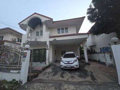 บ้านใกล้ทางด่วนกาญจนาพิเษก คุ้มที่สุดย่านเทพารักษ์!! ขายบ้านเดี่ยว 2 ชั้น หมู่บ้านเฟื่องฟ้าวิลล่า9 เฟส5  ขนาด 53 ตร.วา. ใช้สอย170 ตร.ม..หมู่บ้านเฟื่องฟ้าวิลล่า9 เฟส5- บ้านเดี่ยว2ชั้น ขนาด 53 ตร.วา- Renovate ,ทาสี,ปูกระเบื้อง- พื้นที่ใช้สอยบ้าน 170 ตร.ม- 3 ห้องนอน 3 ห้องน้ำ 1ห้องอเนกประสงค์ 1ห้องครัว- ใกล้แหล่งจ้างงาน.**ขายในราคาเพียง 3,400,000 บาท เท่านั้น!!**บ้านสวยสภาพใหม่ ราคานี้ หาไม่ได้แล