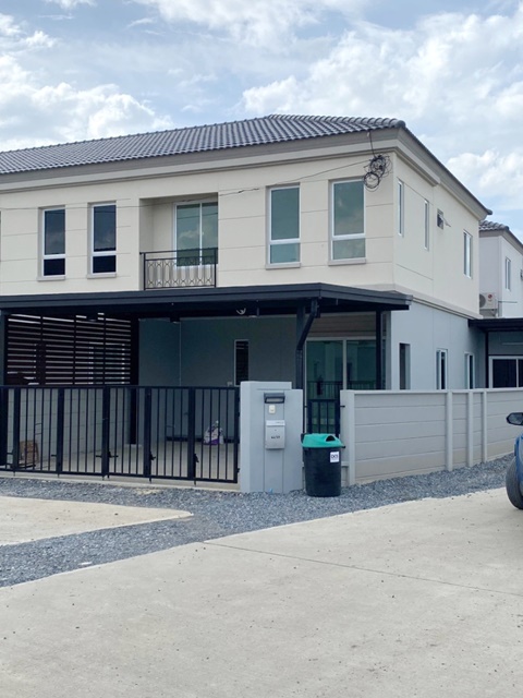 ตลาดมารวย หทัยราษฏร์ 54 ให้เช่าบ้าน 2ชั้น ต่อเติมหน้าแล้ว วงแหวน-คลอง5 ตลาดนัด เค สเปซ ขนาด 136 ตรม. สน. ภูธรลำลูกกา เช่า 9,999-10,999 B-M ซิตี้ Maruay Market Hathairat 54 For Rent house 2 Stories Ring Road-Khlong5 K Space Market 136sqm. rental LamLukKa Police Station 9,999-10,999 B-M City ลำลูกกา  ปท 5031 ตำบล บึงคำพร้อย อำเภอลำลูกกา ปทุมธานี 12150- 3 ห้องนอน - 2 ห้องน้ำ ขนาด  136 ตารางเมตรขนาด 33 ตารางวา สิ่งอำนวยความสะดวก- อาคารนิติบุคคล- Lobby- Co-Working Space- ห้องฟิตเนส- สระว่ายน้ำระบบเกลือ แยก�