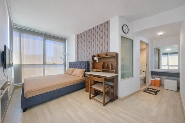 เซ็นทรัลลาดพร้าว 4.6 กม.สำนักงานเขตพญาไท 1.8 กม. ให้เช่าคอนโด ideo Mix พหลโยธิน สะพานควาย 1นอน BTSสะพานควาย 120 ม. 1น้ำ  32 ตร.ม. 12,999B-M. ใกล้แหล่งชุมชน  โครงการคุณภาพเดินทางสะดวก เหมาะอยู่อาศัย ใจกลางเมืองCentral Ladprao 4.6 km, Phaya Thai District Office 1.8 km. BTS SaphanKhwai 120m. Condo for rent Ideo Mix Phahonyothin SaphanKhwai 1bed 1bath 32sq.m. 12,999B-M. conveniently located near community areas and Phaya Thai District Office 1.8 km. easy access to transportation ideal for living in the heart of the cityถ.พหลโยธิน แขวงสามเสนใน เขตพญาไท กรุงเทพมหานคร คอนโดมิเนียมติดรถ�