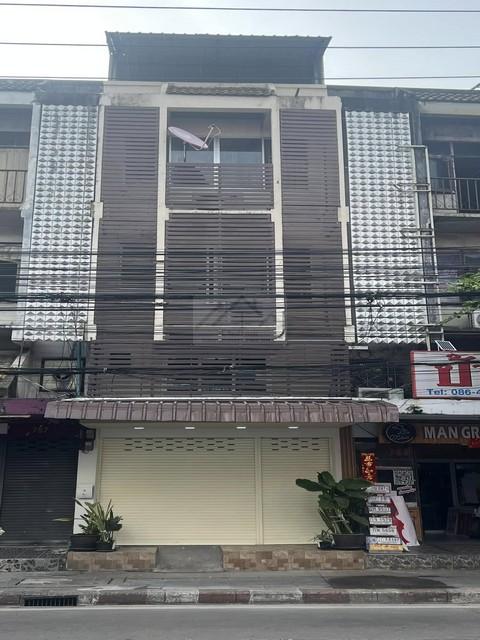 ให้เช่า-ขายอาคาร 5 ชั้น 385 ตรม. 6 ห้องนอน ย่านเหม๋งจ๋าย ถนนประชาอุทิศ ใกล้ร้านอาหารนาทอง เหมาะอยู่อาศัย, Air BnB หรือ โฮมออฟฟิศติดต่อ:: ชยา โทร/ID Line:: 0942823961Link Line:: https://line.me/ti/p/3xFA1An8Kcรหัส# T26-063อาคาร 5 ชั้น ย่านเหม๋งจ๋าย ถนนประชาอุทิศ ใกล้ร้านอาหารนาทองเนื้อที่ 16 ตรวพื้นที่ใช้สอยขนาด 385 ตารางเมตร6 ห้องนอน 4 ห้องน้ำ2 ห้องโถงรับแขก ชั้นล่างสามารถเปิดโล่งทำธุรกิจได้ที่จอดรถประจำ 1 คันฟรี ห่าง�