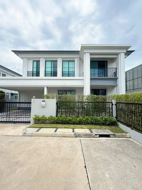 ให้เช่าบ้านเดี่ยว 2 ชั้น หลังมุม 4 ห้องนอน โครงการเศรษฐสิริ เสรีไทย Setthasiri Serithai สไตล์ Modern Classic ใกล้รถไฟฟ้าสายสีชมพู สถานีนพรัตน์ และ Fashion Islandติดต่อ:: ชยา โทร/ID Line:: 0942823961Link Line:: https://line.me/ti/p/3xFA1An8Kcรหัส# T26-060บ้านเดี่ยว 2 ชั้น หลังมุม โครงการเศรษฐสิริ เสรีไทย ใกล้รถไฟฟ้าสายสีชมพู สถานีนพรัตน์ และ Fashion Island- ที่ดิน 72.70 ตร.ว.- พื้นที่ใช้สอย 250 ตร.ม.- 4 ห้องนอน 4 ห้องน้ำ- มีห้องแม่บ้าน 1 ห้อง และห้องน้ำแม่บ้าน 1 �