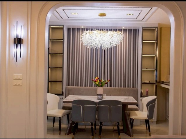  ขาย / ให้เช่าบ้านหรู เศรษฐสิริวงแหวน – บางนา (ซอยราชวินิตบางแก้ว) ทำเลติด Mega Bangna ใกล้ ทางด่วน รร นานาชาติหลายแห่ง???? เศรษฐสิริวงแหวน – บางนา (ซอยราชวินิตบางแก้ว) บ้านเดี่ยว 2 ชั้น• เนื้อที่ 56 ตร.วา• พื้นที่ใช้สอย 175 ตร.ม.• 3 ห้องนอน | 3 ห้องน้ำ• ห้องโถงใหญ่ โปร่ง โล่ง• ที่จอดรถ 2 คัน• บ้านรั้วติด Mega Bangna???? ใกล้ รร.นานาชาติคอนคอร์เดียน???? ถนนบางนา-ตราด กม.7 เดินทางสะดวก???? ค่าเช่า 60,000 บ�