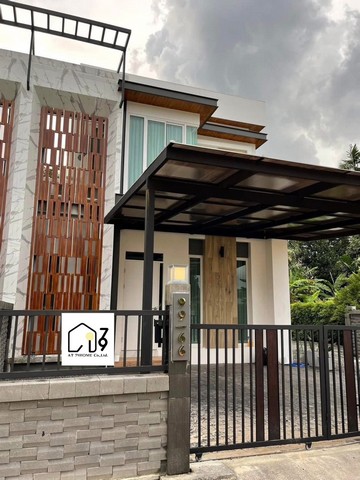 ให้เช่าบ้านแฝด2ชั้น ใกล้มาบตาพุด ระยอง พร้อมเฟอร์นิเจอร์ครบ ราคาเช่า 22,000/เดือน สัญญา1ปีประกัน2เดือน+ค่าเช่าล่วงหน้า1เดือน 50 ตร.ว.2 ห้องนอน3 ห้องน้ำ1 ห้องโถง1 ห้องครัว 2 ที่จอดรถ  พร้อมเฟอร์นิเจอร์ และเครื่องใช้ไฟฟ้า (ใหม่ทั้งหมด)  แอร์  3 เครื่อง ในห้องนอน 2และห้องรับแขก  1  เตียงนอน+ที่นอน  ( 2 ห้องนอน ) ตู้เสื้อผ้าบิ้วอิน 2 ห้อง ผ้าม่าน มู่ลี่ ทั้งหลังเครื่องทำน้ำอุ่น  ชุดโ