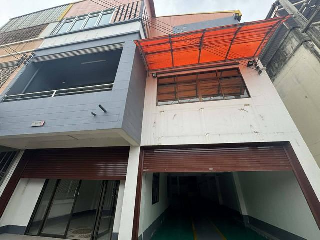 ให้เช่าโรงงาน พื้นที่ใช้สอย 650 ตร.ม. มีออฟฟิศ 3 ชั้น ย่านบางน้ำจืด เมืองสมุทรสาคร ใกล้บางบอน 5 บางน้ำจืด ( ขอใบ รง. ได้ )ราคาเช่า 49,000 บาท / เดือนที่ตั้ง ตำบลบางน้ำจืด อำเภอเมือง จังหวัดสมุทรสาครติดต่อ : คุณภัสพงณ์ 0634098164Line : binkem22https://www.facebook.com/profile.php?id=61581484955548พื้นที่ใช้สอยรวม 650 ตารางเมตร พื้นที่ใช้สอยโรงงาน 430 ตารางเมตร มีออฟฟิศ 3 ชั้นสามารถ ขอใบ รง. ได้ โรงงานใกล้บางบอน 5 บางน้ำจืดราคาเ�