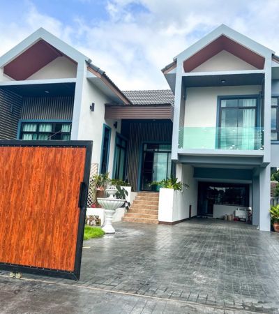 ให้เช่า 45,000/เดือน* บ้านสวนนนทรี รวมโชคโลเคชันดีมาก ใกล้เซ็นทรัล 10 นาทีใกล้เมือง เฟอร์ครบ พร้อมเข้าอยู่ .รายละเอียดบ้าน• ที่ดิน 80 ตารางวา• 3 ห้องนอน• 3 ห้องน้ำ• 2 ห้องครัว• จอดรถได้ 4 คัน• เฟอร์นิเจอร์ ครบตามภาพ.พิกัด: หมู่บ้านสวนนนทรี แยกรวมโชค จังหวัดเชียงใหม่ทำเลเด่น ใกล้ทุกไลฟ์สไตล์โลเคชันดีสุดๆ ใกล้เซ็นทรัล เชียงใหม่โซนรวมโชค เดินทางเข้าเมืองง่าย.ระยะทางใ�