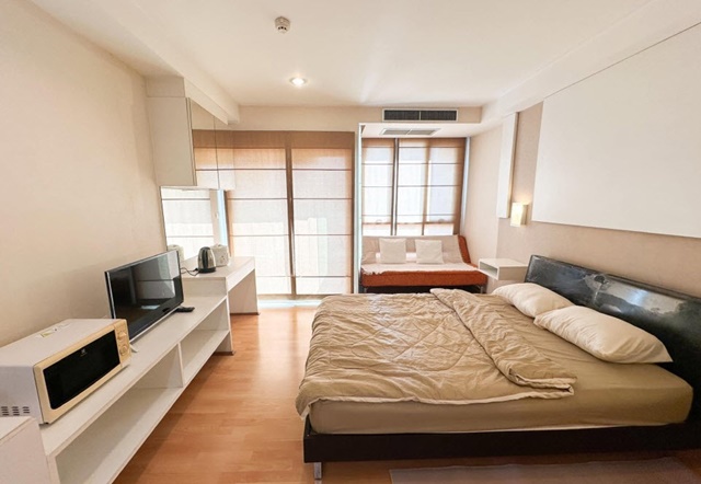 สนามกีฬาราชมังคลากีฬาสถาน 330ม. กกท. ARL หัวหมาก 2.6 กม. ให้เช่าคอนโด ดิ อินสไปร์ เพลส เอแบค พระราม 9 สตูดิโอ 1 นอน 1 น้ำ 29 ตร.ม. ม.อัสสัมชัญ หัวหมาก 700 ม. และชุมชนหัวหมาก ตลาดหัวหมาก 1.0 กม. คอนโดพร้อมอยู่ 5,999 B-M. หลังรามคำแหง ทำเลเดินทางสะดวก ใกล้แหล่งไลฟ์สไตล์ และสนามกีฬา เหมาะอยู่อาศัย หรือปล่อยเช่าRajamangala National Stadium 330m. (SAT) ARL HuaMak 2.6km. Condo for rent The Inspire Place ABAC Rama9. Studio 1bed 1 bath 29sq.m.  Assumption University700m. from Hua Mak market and community. Ready to move in condo. 5,9