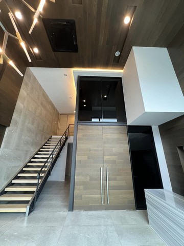 ให้เช่าโฮมออฟฟิศ 5 ชั้น 380 ตรม. Nirvana@WORK ลาดพร้าว-เกษตรนวมินทร์ ติดถนนเกษตรนวมินทร์ ถนนประเสริฐมนูกิจ ติดโรงเรียนเลิศหล้า ***จดทะเบียนบริษัทได้ *** ราคาเช่า 95,000 บาท/เดือนติดต่อ:: ชยา โทร/ID Line:: 0942823961   Link Line:: https://line.me/ti/p/3xFA1An8Kcรหัส# T25-821สำนักงาน 5 ชั้น Nirvana@WORK ลาดพร้าว-เกษตรนวมินทร์ ถนนประเสริฐมนูกิจ ติดโรงเรียนเลิศหล้า-- พื้นที่ 380 ตรม-- 1 ห้องนอน 4 ห้องน้ำ-- บิวท์อิน + แอร์ -- รองรับพนักงานประมาณ 15-20 ค