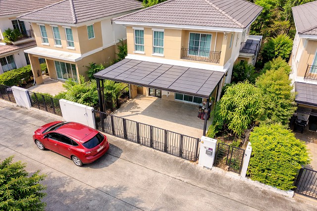 เทพารักษ์-เมืองใหม่ Panasonic ตลาดช้อนทอง ให้เช่าบ้าน พฤกษา เมืองใหม่บางพลี  3 นอน 2 น้ำ  เหมาะอยู่อาศัย พร้อมเฟอร์ฯ 13,999 B-M. 35 ตร.วา.180 ตร.ม. Teparak-MuangMai Panasonic Golden Spoon Market house for rent Baan Pruksa MuangMai BangPhli 3bed 2bath . Fully furnished 13,999 THB per month 35sq.wa. 180sq.m. Spacious layout peaceful and private atmosphere suitable for comfortable family livingถ.สุขุมวิท เทพารักษ์ ตำบลบางเพรียง อำเภอบางบ่อ จังหวัดสมุทรปราการ  บ้าน 2 ชั้น 3 ห้องนอน 2 ห้องน้ำ ขนาด 35 ตารางวาบ้านแฝดท้ายโครงการ ซอยสงบ ให้ความเป็นส