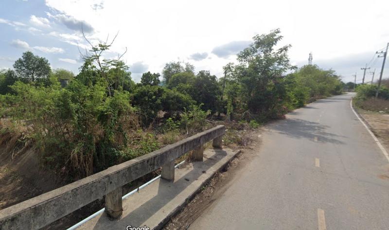 ขายที่ดินแปลงสวย ถูกสุดในย่าน 2 ไร่ 2 งาน 97 ตารางวา อำเภอดอยหล่อ จังหวัดเชียงใหม่ขนาดพื้นที่ : 2 ไร่ 2 งาน 97 ตารางวา  (2ไร่3งาน)  ที่ตั้ง : อำเภอดอยหล่อ จังหวัดเชียงใหม่รายละเอียดหลังวัดฟ้าหลั่ง  ติดถนนใหญ่ เชียงใหม่-จอมทอง ทล.108   เพียง  70 เมตร  มีคลองชลฯล้อมรอบที่   ติดที่ข้างเคียงไม่ถึง 20%  สถายนที่ใกล้เคียงใกล้โครงการศูนย์กีฬาแห่งใหม่ใกล้พุทธมลฑลสถานเชียงใหม่ขายราค�