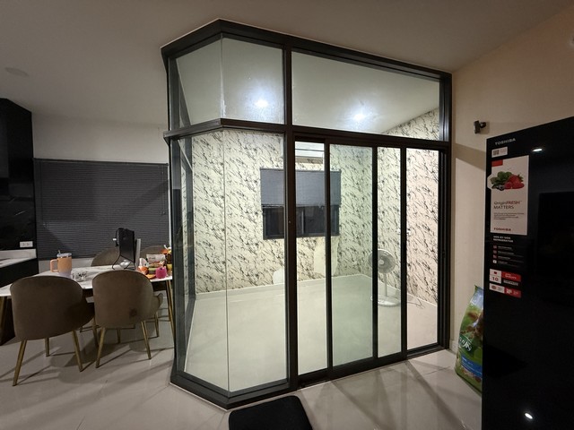 PP460 ขายบ้านเดี่ยว 2 ชั้น โครงการเพอร์เฟค พาร์ค กรุงเทพกรีฑา-รามคำแหง  Perfect Park Krungthep Kreetha-Ramkhamhaeng ถนนเคหะร่มเกล้า ใกล้กรุงเทพกรีฑาตัดใหม่ ขายราคา 5,500,000 บาท ค่าใช้จ่ายวันโอน 50/50ติดต่อ คุณช่อผกา โทร 0616198565 LINE 0616198565สำรอง LINE 0812523279 ส่งลิ้งก์ไว้ได้เลย-โครงการเพอร์เฟค พาร์ค กรุงเทพกรีฑา-รามคำแหง  -บ้านเดี่ยว 2 ชั้น เพดานสูง ตกแต่งแล้วบางส่วน บ้านเพิ่งสร้าง-เนื้อที่ 50.60 ตรว.-พื้นที่ใช้สอย 120 ตรม.