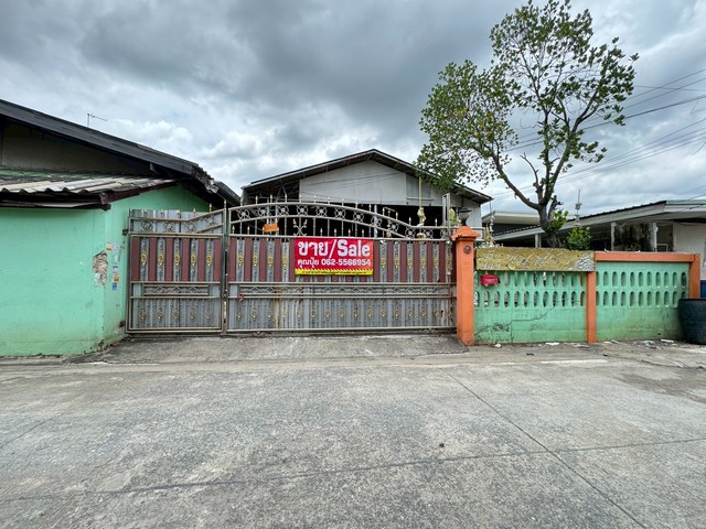 กำลังหาที่ดินผังม่วงกระทุ่มแบนอยู่ใช่ไหม?แปลงนี้ตอบโจทย์เลยค่า ขายที่ดินพร้อมสิ่งปลูกสร้างสวนหลวงกระทุ่มแบนผังม่วงที่ดินกระทุ่มแบนสมุทรสาครบ้านเลขที่ 9 หมู่ 9 ต.สวนหลวง อ.กระทุ่มแบน จ.สมุทรสาคร- เนื้อที่ 250 ตรว.- บ้าน 2 ชั้น 5 ห้องนอน 2 ห้องน้ำ- โกดัง 250 ตรม.- ห้องพัก พนักงาน 4 ห้อง- มีสนามข้างบ้าน - มีโรงจอดรถขาย 6.9 ล้านสอบถามเพิ่มเติม นัดชม ติดต่อ Tel : 062 - 5566954 (คุณปุ้ย)Line ID : 