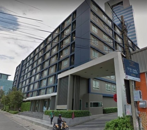 Sub1475ขายคอนโด ยู วิภา-ลาดพร้าว  พร้อมเข้าอยู่ *เจ้าของขายเอง* ราคา 2.4 ล้าน คอนโด Low Rise สูง 8 ชั้น คอนโดยูวิภา-ลาดพร้าวติดกับการบินไทย สนญ (ซอยวิภาวดี 20 (ห่างปากซอยแค่ 100 เมตร) หรือเข้าทาง ลาดพร้าวซอย 4) ห้องตกแต่งสวยมากเหมือนห้องตัวอย่างขนาด 32 ตร.ม ตึก B ชั้น 4 ระเบียงหันทิศใต้รับลม ไม่มีตึกบัง ทำเลดีสุดในโครงการ- วอลเปเปอร์ Esprit ทั้งห้อง- ตู้เสื้อผ้า/โต๊ะเครื่องแป้ง, เตียงขนา�