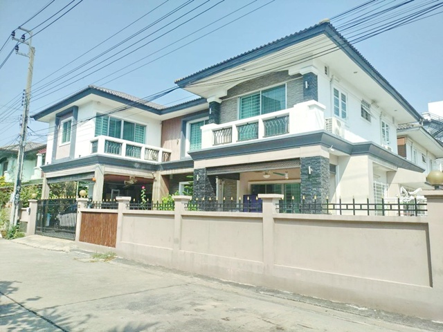 บ้านเดี่ยว 2 ชั้นให้เช่า 4นอน 3น้ำ MRT ลาดพร้าว71 2.9 กม. ย่านนาคนิวาส ลาดพร้าว ทำเลลาดพร้าว 71 โชคชัย 4 ลาดพร้าววังหิน ใกล้เซ็นทรัลอีสต์วิล 500 ม.พื้นที่ขนาดใหญ่ 76 ตร.วา.230 ตร.ม.ฟังก์ชันครบ 48,998 B-M.เหมาะสำหรับอยู่อาศัย เงียบสงบ เป็นส่วนตัว ถ.ลาดพร้าว Two story house for rent 4bed 3bath MRT Ladprao71 2.9 km. in NakNiwas Ladprao area Located in Ladprao 71 Chokchai 4 Ladprao Wanghin near Central EastVille 500 m. Large land 76 sq.wa. 230 sq.m. Fully functional Price 48,998 B-M Suitable for living quiet and private on Ladprao Road.ถ.ลาดพร้าว นาคนิวาส 4-8 แขวงลาด�