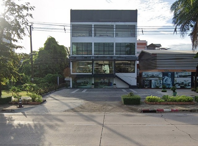 ให้เช่าอาคาร โชว์รูม สำนักงาน คลินิกความงาม 4 ชั้น ริมถนนประดิษฐ์มนูธรรม เลียบด่วนเอกมัย-รามอินทรา ใกล้ เซ็นทรัลอีสต์วิลล์ ติดถนนใหญ่ ทำเลศักยภาพสูงติดต่อ คุณช่อผกา โทร 0616198565 LINE 0616198565สำรอง LINE 0812523279 ส่งลิ้งก์ไว้ได้เลย- ให้เช่าอาคาร โชว์รูม สำนักงาน คลินิกความงาม 4 ชั้น ริมถนนประดิษฐ์มนูธรรม เลียบด่วนเอกมัย-รามอินทรา- เนื้อดินขนาด 150 ตารางวา- พื้นที่ใช้สอยประมาณ 1,200 ต�