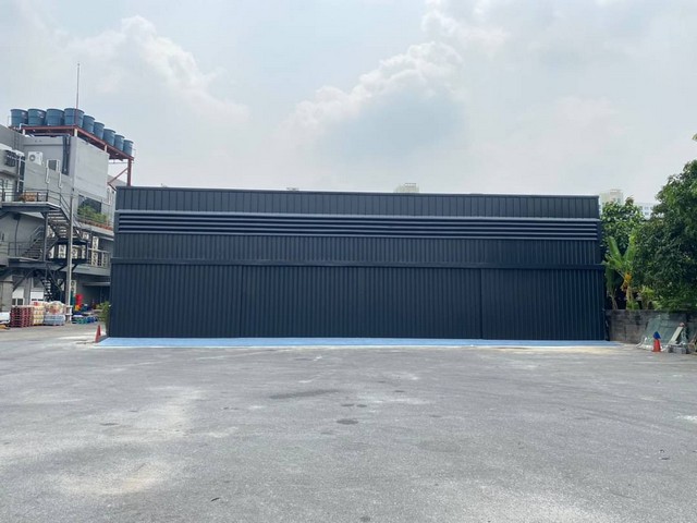 BRA364 ให้เช่าโกดัง เก็บสิ้นค้า โชคชัย4 ลาดพร้าว พื้นที่ 180ตรม. ใกล้เซ็นทรัลอีสวิลล์สนใจติดต่อ : คุณสราวุฒิ Tel. 0994108945 Line : 0994108945ให้เช่าโกดัง เก็บสิ้นค้า โชคชัย4 ขนาด 180ตรม. ใกล้เซ็นทรัลอีสวิลล์- โกดังสูง 6 เมตร ทางเข้ากว้าง5เมตร - รถใหญ่เข้าออกได้-ห้องน้ำ2ห้อง-ที่จอดรถหลายคัน-มีเส้นทางเข้า-ออกได้หลายทาง เช่น ถ.ลาดพร้าว  ,ถ. เกษตร-นวมินทร์ ใกล้จุดขึ้น-ลง ทางด่วน สะดวกรวดเร็วในกา�