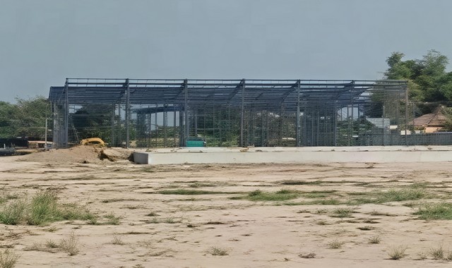 #ให้เช่าโกดังบ้านบึงชลบุรีโรงงานให้เช่าบ้านบึง (พร้อมให้เช่าประมาณเดือนกุมภาพันธ์)????หนองซ้ำซาก บ้านบึง ชลบุรี????พื้นที่โรงงาน 936  ตรม  ????พื้นที่ทั้งหมด ประมาณ 1500 ตรม????พื้นที่สีเหลืองอ่อน✴️ไฟฟ้า 160 kva????ค่าเช่า ต่อเดือน 100000 บาท     มัดจำ 2 เดือน     ล่วงหน้า 1 เดือน_____________________________สนใจติดต่อ/นัดชม☎️081-459-0982​ ลฎา☎️098-995-5449☎️085-422-6346 แอดมินAddLine​ID​: ladapa23WeChat:wxid_k5bnxbswctsr22ค้นหาทรัพย์เพิ่มเติมhttps://www.facebook.com/share/1a