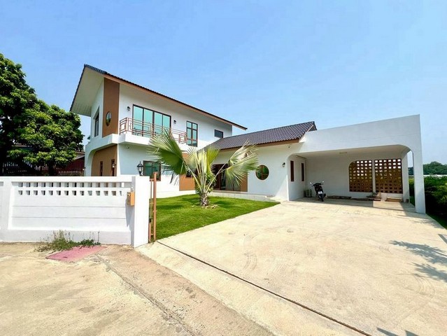 บ้านสร้างใหม่ ฟอร์นิเจอร์ครบครัน สไตล์โมเดิร์นมินิมอล สันนาเม็ง