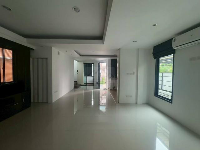 P1967 ให้เช่าบ้านเดี่ยว ซอยโชคชัย 4 ซอย 39 (เจ้าแม่กวนอิม) ใกล้ MRT โชคชัย 4