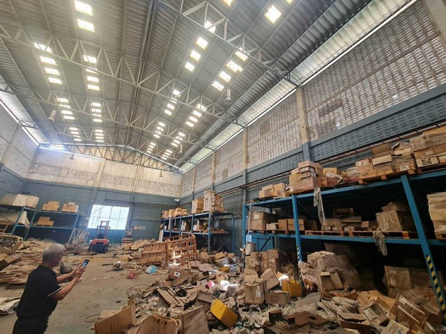 ขาย ที่ดินพร้อมโรงงาน 2 โรง 2-2-88ไร่ นิคมอุตสาหกรรมลาดกระบัง  โครงการ นิคมอุตสาหกรรมลาดกระบัง แขวงลำปลาทิว 