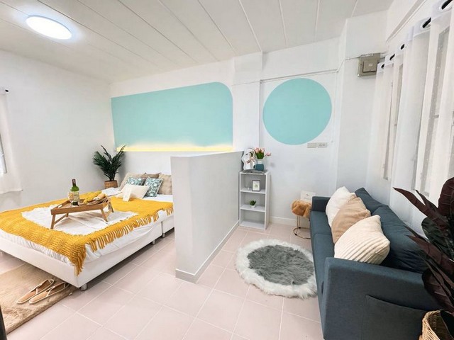 ขายคอนโดเอื้ออาทร หนองหอย เฟส 2 เมืองเชียงใหม่ราคาพิเศษเพียง 658,000 บาทคอนโดโครงการรัฐ บริหารจัดการเป็นระบบ เหมาะสำหรับอยู่อาศัยเอง หรือซื้อเพื่อลงทุนปล่อยเช่าทำเลหนองหอย ใกล้เมือง เดินทางสะดวก หายากในราคานี้ รายละเอียดห้องอาคาร 7  ชั้น 5พื้นที่ใช้สอย 24 ตารางเมตรค่าใช้จ่ายวันโอน: ผู้ซื้อ–ผู้ขายชำระคนละครึ่ง (50:50) สถานที่ใกล้เคียงถนนซุปเปอร์ไฮเวย์ เชียงใหม่