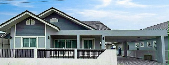 บ้านสร้างใหม่  สไตล์อบอุ่นหรูหรา เงียบสงบ เป็นส่วนตัว สารภี