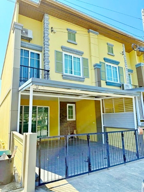 ให้เช่าทาวน์โฮม 2 ชั้น 4 นอน 3 น้ำ 20 ตร.วา. ฟิวเจอร์-รังสิตคลอง3 ตลาดคลองสาม 800 ม. ตลาดไท 3กม. ตลาดไอยรา 2.8กม.