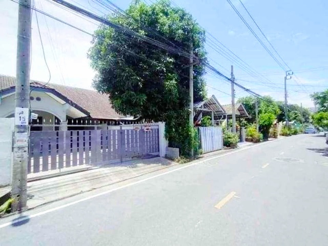  บ้านชั้นเดียวให้เช่า 3 นอน 2 น้ำ 24 ตร.ว. 95 ตร.ม.  เซ็นทรัลเกตเกต 3 กม. MRT คลองบางไผ่ 3 กม.ถนนบางกรวย ไทรน้อย 100 ม. ถนนราชพฤกษ์ 3 กม.