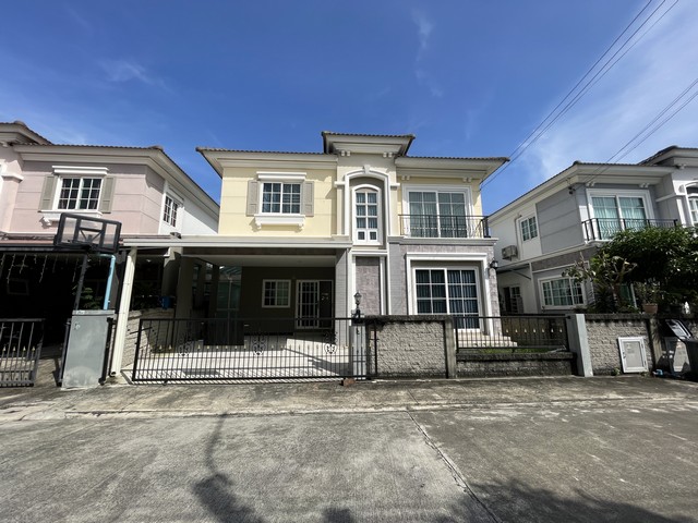 P1976 ขาย ให้เช่า บ้านแฝด โกลเด้น นีโอ ลาดพร้าว เกษตรนวมินทร์ ซอยนวมินทร์42 ซอยสุวรรณนิเวศน์ 