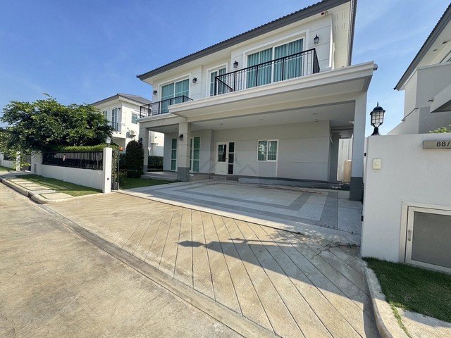 ขายบ้านเดียว 2 ชั้น 68 ตร.ว. 4 ห้องนอน ลัดดารมย์ - จตุโชติ 15 แปลงหน้าคลับเฮ้าส์ บ้านใหม่ ใกล้ทางด่วน ด่านจตุโชติ และด่านสุขาภิบาล 5