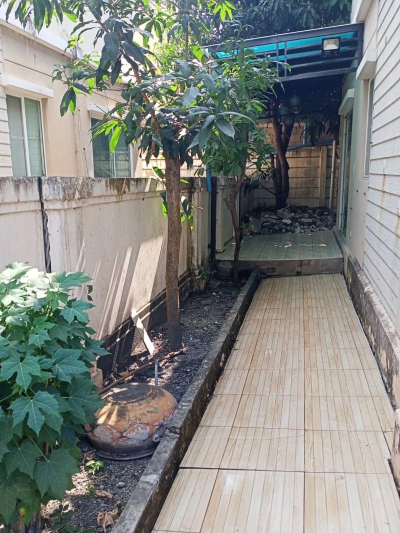 ขายบ้านเดี่ยว 2 ชั้น 3 ห้องนอน 2 ห้องน้ำ ต.พันธุ์ท้ายนรสิงค์ อ.เมือง จ.สมุทรสาครที่ตั้ง :  หมู่บ้านดีไลน์บางขุนเทียนชายทะเล ถนนบางขุนเทียนชายทะเล ต.พันธุ์ท้ายนรสิงค์ อ.เมือง จ.สมุทรสาคร 74000ขนาดพื้นที่ :  54 ตารางวารายละเอียด บ้านเดี่ยว 2 ชั้น 3 ห้องนอน 2 ห้องน้ำ สถานที่ใกล้เคียง ใกล้สถานีตำตรวจเทียนทะเลราคาขาย 3.39  ล้านบาทสนใจติดต่อ0982635395 /0922625729ID line : 0982635395