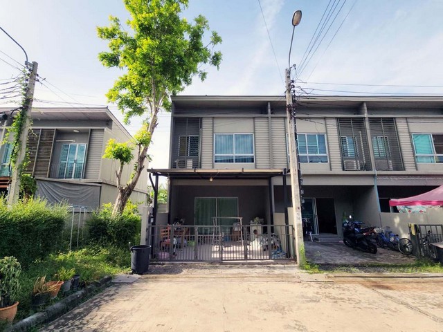 ขายทาวน์เฮ้าส์  หมู่บ้านพฤกษาไลท์ ล็อกซ์ รัตนาธิเบศร์ ซอยวัดเสาธงหิน นนทบุรี